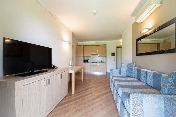 Lake Garda Resort image 3